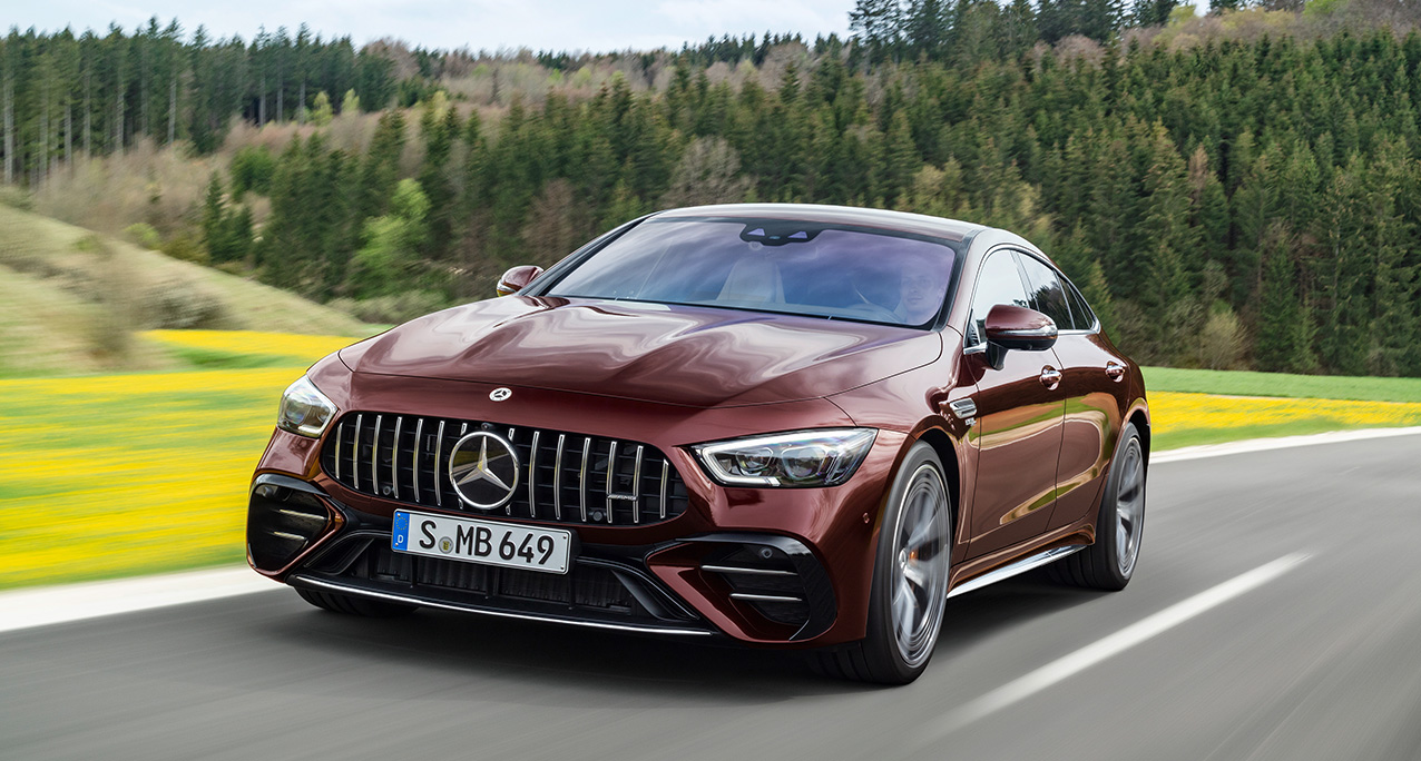 Actualización de estilo para el Mercedes-AMG GT Coupé de 4 puertas